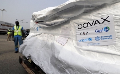 COVAX do shperndaje 237 mln doza vaksine deri ne Maj: Perfitojne 142 shtete